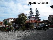 [P12] mehana din centru langa biserica . in genul asta sunt cam toate ( multe la numar ) au oameni la intrare care te poftesc inauntru . mancaruri traditionale si nu numai . pofta buna ! » foto by essential1975
 - 
<span class="allrVoted glyphicon glyphicon-heart hidden" id="av158896"></span>
<a class="m-l-10 hidden" id="sv158896" onclick="voting_Foto_DelVot(,158896,7111)" role="button">șterge vot <span class="glyphicon glyphicon-remove"></span></a>
<a id="v9158896" class=" c-red"  onclick="voting_Foto_SetVot(158896)" role="button"><span class="glyphicon glyphicon-heart-empty"></span> <b>LIKE</b> = Votează poza</a> <img class="hidden"  id="f158896W9" src="/imagini/loader.gif" border="0" /><span class="AjErrMes hidden" id="e158896ErM"></span>