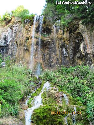 [P44] Cascada Pisoaia » foto by Testosu'
 - 
<span class="allrVoted glyphicon glyphicon-heart hidden" id="av615834"></span>
<a class="m-l-10 hidden" id="sv615834" onclick="voting_Foto_DelVot(,615834,7135)" role="button">șterge vot <span class="glyphicon glyphicon-remove"></span></a>
<a id="v9615834" class=" c-red"  onclick="voting_Foto_SetVot(615834)" role="button"><span class="glyphicon glyphicon-heart-empty"></span> <b>LIKE</b> = Votează poza</a> <img class="hidden"  id="f615834W9" src="/imagini/loader.gif" border="0" /><span class="AjErrMes hidden" id="e615834ErM"></span>
