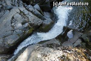 [P28] 'Găletuşele' Craiului - Cascada Căldărilor  / Cascada Căldărilor fotografiată de sus.  » foto by Utube
 - 
<span class="allrVoted glyphicon glyphicon-heart hidden" id="av369501"></span>
<a class="m-l-10 hidden" id="sv369501" onclick="voting_Foto_DelVot(,369501,7135)" role="button">șterge vot <span class="glyphicon glyphicon-remove"></span></a>
<a id="v9369501" class=" c-red"  onclick="voting_Foto_SetVot(369501)" role="button"><span class="glyphicon glyphicon-heart-empty"></span> <b>LIKE</b> = Votează poza</a> <img class="hidden"  id="f369501W9" src="/imagini/loader.gif" border="0" /><span class="AjErrMes hidden" id="e369501ErM"></span>