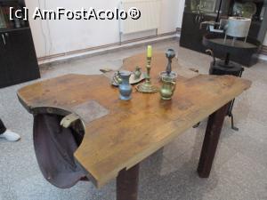 [P15] Masa de lucru a meșterilor argintari și aurari » foto by puiutea
 - 
<span class="allrVoted glyphicon glyphicon-heart hidden" id="av1258584"></span>
<a class="m-l-10 hidden" id="sv1258584" onclick="voting_Foto_DelVot(,1258584,7139)" role="button">șterge vot <span class="glyphicon glyphicon-remove"></span></a>
<a id="v91258584" class=" c-red"  onclick="voting_Foto_SetVot(1258584)" role="button"><span class="glyphicon glyphicon-heart-empty"></span> <b>LIKE</b> = Votează poza</a> <img class="hidden"  id="f1258584W9" src="/imagini/loader.gif" border="0" /><span class="AjErrMes hidden" id="e1258584ErM"></span>