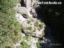 [P03] Cheile Oltetului (vedere de pe pod in vale)  » foto by draglucturbo
 - 
<span class="allrVoted glyphicon glyphicon-heart hidden" id="av360285"></span>
<a class="m-l-10 hidden" id="sv360285" onclick="voting_Foto_DelVot(,360285,7149)" role="button">șterge vot <span class="glyphicon glyphicon-remove"></span></a>
<a id="v9360285" class=" c-red"  onclick="voting_Foto_SetVot(360285)" role="button"><span class="glyphicon glyphicon-heart-empty"></span> <b>LIKE</b> = Votează poza</a> <img class="hidden"  id="f360285W9" src="/imagini/loader.gif" border="0" /><span class="AjErrMes hidden" id="e360285ErM"></span>