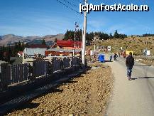 [P09] v-am zis nu vezi un magazin in toata statiunea,iar in fata si putin dreapta este partia de sanius care iarna este full » foto by vio_andu_gaby
 - 
<span class="allrVoted glyphicon glyphicon-heart hidden" id="av233587"></span>
<a class="m-l-10 hidden" id="sv233587" onclick="voting_Foto_DelVot(,233587,7149)" role="button">șterge vot <span class="glyphicon glyphicon-remove"></span></a>
<a id="v9233587" class=" c-red"  onclick="voting_Foto_SetVot(233587)" role="button"><span class="glyphicon glyphicon-heart-empty"></span> <b>LIKE</b> = Votează poza</a> <img class="hidden"  id="f233587W9" src="/imagini/loader.gif" border="0" /><span class="AjErrMes hidden" id="e233587ErM"></span>