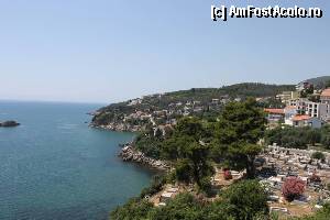 [P17] Ulcinj - vedere din orasul vechi sprea partea mai putin turistica a orasului (n-am ajuns pe acolo)  » foto by cristi_an3000
 - 
<span class="allrVoted glyphicon glyphicon-heart hidden" id="av342340"></span>
<a class="m-l-10 hidden" id="sv342340" onclick="voting_Foto_DelVot(,342340,7153)" role="button">șterge vot <span class="glyphicon glyphicon-remove"></span></a>
<a id="v9342340" class=" c-red"  onclick="voting_Foto_SetVot(342340)" role="button"><span class="glyphicon glyphicon-heart-empty"></span> <b>LIKE</b> = Votează poza</a> <img class="hidden"  id="f342340W9" src="/imagini/loader.gif" border="0" /><span class="AjErrMes hidden" id="e342340ErM"></span>