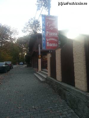 [P02] Restaurantul cu mancare stricata.  » foto by olar
 - 
<span class="allrVoted glyphicon glyphicon-heart hidden" id="av688589"></span>
<a class="m-l-10 hidden" id="sv688589" onclick="voting_Foto_DelVot(,688589,7201)" role="button">șterge vot <span class="glyphicon glyphicon-remove"></span></a>
<a id="v9688589" class=" c-red"  onclick="voting_Foto_SetVot(688589)" role="button"><span class="glyphicon glyphicon-heart-empty"></span> <b>LIKE</b> = Votează poza</a> <img class="hidden"  id="f688589W9" src="/imagini/loader.gif" border="0" /><span class="AjErrMes hidden" id="e688589ErM"></span>