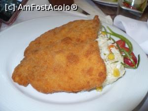 [P05] orez cu legume si snitel de pui, asa-i ca e urias?  » foto by Yolanda
 - 
<span class="allrVoted glyphicon glyphicon-heart hidden" id="av984823"></span>
<a class="m-l-10 hidden" id="sv984823" onclick="voting_Foto_DelVot(,984823,7201)" role="button">șterge vot <span class="glyphicon glyphicon-remove"></span></a>
<a id="v9984823" class=" c-red"  onclick="voting_Foto_SetVot(984823)" role="button"><span class="glyphicon glyphicon-heart-empty"></span> <b>LIKE</b> = Votează poza</a> <img class="hidden"  id="f984823W9" src="/imagini/loader.gif" border="0" /><span class="AjErrMes hidden" id="e984823ErM"></span>