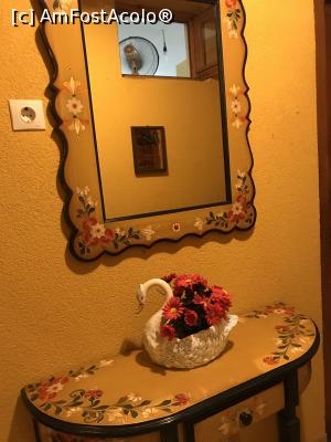 [P19] Decor, hol spre toaletă » foto by krisstinna
 - 
<span class="allrVoted glyphicon glyphicon-heart hidden" id="av919904"></span>
<a class="m-l-10 hidden" id="sv919904" onclick="voting_Foto_DelVot(,919904,7201)" role="button">șterge vot <span class="glyphicon glyphicon-remove"></span></a>
<a id="v9919904" class=" c-red"  onclick="voting_Foto_SetVot(919904)" role="button"><span class="glyphicon glyphicon-heart-empty"></span> <b>LIKE</b> = Votează poza</a> <img class="hidden"  id="f919904W9" src="/imagini/loader.gif" border="0" /><span class="AjErrMes hidden" id="e919904ErM"></span>