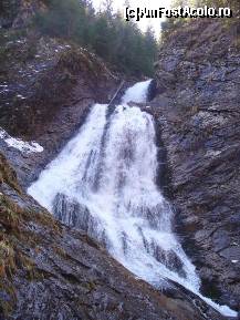 [P14] Apa se scurge gratioasa pe munte, semanand cu voalul unei mirese... » foto by corinka
 - 
<span class="allrVoted glyphicon glyphicon-heart hidden" id="av54181"></span>
<a class="m-l-10 hidden" id="sv54181" onclick="voting_Foto_DelVot(,54181,7213)" role="button">șterge vot <span class="glyphicon glyphicon-remove"></span></a>
<a id="v954181" class=" c-red"  onclick="voting_Foto_SetVot(54181)" role="button"><span class="glyphicon glyphicon-heart-empty"></span> <b>LIKE</b> = Votează poza</a> <img class="hidden"  id="f54181W9" src="/imagini/loader.gif" border="0" /><span class="AjErrMes hidden" id="e54181ErM"></span>