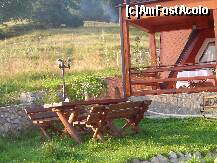 [P07] In fata pensiunii erau si cateva mese din lemn unde puteai sa mananci. » foto by Andox
 - 
<span class="allrVoted glyphicon glyphicon-heart hidden" id="av126460"></span>
<a class="m-l-10 hidden" id="sv126460" onclick="voting_Foto_DelVot(,126460,7247)" role="button">șterge vot <span class="glyphicon glyphicon-remove"></span></a>
<a id="v9126460" class=" c-red"  onclick="voting_Foto_SetVot(126460)" role="button"><span class="glyphicon glyphicon-heart-empty"></span> <b>LIKE</b> = Votează poza</a> <img class="hidden"  id="f126460W9" src="/imagini/loader.gif" border="0" /><span class="AjErrMes hidden" id="e126460ErM"></span>