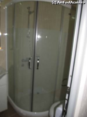 [P15] Motel Predejane- Serbia- cabina de dus- fara perdele va rog!  » foto by luciaoradea
 - 
<span class="allrVoted glyphicon glyphicon-heart hidden" id="av535326"></span>
<a class="m-l-10 hidden" id="sv535326" onclick="voting_Foto_DelVot(,535326,7268)" role="button">șterge vot <span class="glyphicon glyphicon-remove"></span></a>
<a id="v9535326" class=" c-red"  onclick="voting_Foto_SetVot(535326)" role="button"><span class="glyphicon glyphicon-heart-empty"></span> <b>LIKE</b> = Votează poza</a> <img class="hidden"  id="f535326W9" src="/imagini/loader.gif" border="0" /><span class="AjErrMes hidden" id="e535326ErM"></span>