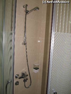 [P19] Motel Predejane- Serbia- suport de sapun lichid si in cabina de dus » foto by luciaoradea
 - 
<span class="allrVoted glyphicon glyphicon-heart hidden" id="av535331"></span>
<a class="m-l-10 hidden" id="sv535331" onclick="voting_Foto_DelVot(,535331,7268)" role="button">șterge vot <span class="glyphicon glyphicon-remove"></span></a>
<a id="v9535331" class=" c-red"  onclick="voting_Foto_SetVot(535331)" role="button"><span class="glyphicon glyphicon-heart-empty"></span> <b>LIKE</b> = Votează poza</a> <img class="hidden"  id="f535331W9" src="/imagini/loader.gif" border="0" /><span class="AjErrMes hidden" id="e535331ErM"></span>