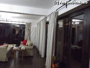 [P20] Livingul in zona de relaxare, in dreapta iesirea spre terasa, in fata iesirea pe balcon » foto by irinad
 - 
<span class="allrVoted glyphicon glyphicon-heart hidden" id="av582632"></span>
<a class="m-l-10 hidden" id="sv582632" onclick="voting_Foto_DelVot(,582632,7294)" role="button">șterge vot <span class="glyphicon glyphicon-remove"></span></a>
<a id="v9582632" class=" c-red"  onclick="voting_Foto_SetVot(582632)" role="button"><span class="glyphicon glyphicon-heart-empty"></span> <b>LIKE</b> = Votează poza</a> <img class="hidden"  id="f582632W9" src="/imagini/loader.gif" border="0" /><span class="AjErrMes hidden" id="e582632ErM"></span>