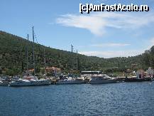 [P51] vedere de ansamblu cu navele din port » foto by sandu.53
 - 
<span class="allrVoted glyphicon glyphicon-heart hidden" id="av130520"></span>
<a class="m-l-10 hidden" id="sv130520" onclick="voting_Foto_DelVot(,130520,7330)" role="button">șterge vot <span class="glyphicon glyphicon-remove"></span></a>
<a id="v9130520" class=" c-red"  onclick="voting_Foto_SetVot(130520)" role="button"><span class="glyphicon glyphicon-heart-empty"></span> <b>LIKE</b> = Votează poza</a> <img class="hidden"  id="f130520W9" src="/imagini/loader.gif" border="0" /><span class="AjErrMes hidden" id="e130520ErM"></span>