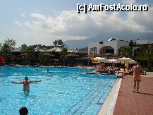 [P12] Din nou piscina si niste nori cam amenintatori. » foto by LEONICA
 - 
<span class="allrVoted glyphicon glyphicon-heart hidden" id="av131506"></span>
<a class="m-l-10 hidden" id="sv131506" onclick="voting_Foto_DelVot(,131506,7354)" role="button">șterge vot <span class="glyphicon glyphicon-remove"></span></a>
<a id="v9131506" class=" c-red"  onclick="voting_Foto_SetVot(131506)" role="button"><span class="glyphicon glyphicon-heart-empty"></span> <b>LIKE</b> = Votează poza</a> <img class="hidden"  id="f131506W9" src="/imagini/loader.gif" border="0" /><span class="AjErrMes hidden" id="e131506ErM"></span>