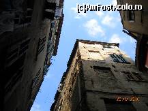 [P47] Spre Piazza dei Dolori » foto by Alina Morar
 - 
<span class="allrVoted glyphicon glyphicon-heart hidden" id="av135212"></span>
<a class="m-l-10 hidden" id="sv135212" onclick="voting_Foto_DelVot(,135212,7390)" role="button">șterge vot <span class="glyphicon glyphicon-remove"></span></a>
<a id="v9135212" class=" c-red"  onclick="voting_Foto_SetVot(135212)" role="button"><span class="glyphicon glyphicon-heart-empty"></span> <b>LIKE</b> = Votează poza</a> <img class="hidden"  id="f135212W9" src="/imagini/loader.gif" border="0" /><span class="AjErrMes hidden" id="e135212ErM"></span>