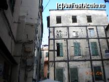 [P48] Cladiri vechi in Piazza dei Dolori » foto by Alina Morar
 - 
<span class="allrVoted glyphicon glyphicon-heart hidden" id="av135213"></span>
<a class="m-l-10 hidden" id="sv135213" onclick="voting_Foto_DelVot(,135213,7390)" role="button">șterge vot <span class="glyphicon glyphicon-remove"></span></a>
<a id="v9135213" class=" c-red"  onclick="voting_Foto_SetVot(135213)" role="button"><span class="glyphicon glyphicon-heart-empty"></span> <b>LIKE</b> = Votează poza</a> <img class="hidden"  id="f135213W9" src="/imagini/loader.gif" border="0" /><span class="AjErrMes hidden" id="e135213ErM"></span>