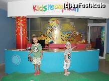 [P12] kids reception » foto by hancumonica
 - 
<span class="allrVoted glyphicon glyphicon-heart hidden" id="av133126"></span>
<a class="m-l-10 hidden" id="sv133126" onclick="voting_Foto_DelVot(,133126,7391)" role="button">șterge vot <span class="glyphicon glyphicon-remove"></span></a>
<a id="v9133126" class=" c-red"  onclick="voting_Foto_SetVot(133126)" role="button"><span class="glyphicon glyphicon-heart-empty"></span> <b>LIKE</b> = Votează poza</a> <img class="hidden"  id="f133126W9" src="/imagini/loader.gif" border="0" /><span class="AjErrMes hidden" id="e133126ErM"></span>