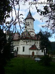 [P02] Campulung Moldovenesc, Catedrala ortodoxa « Adormirea Maicii Domnului » » foto by magdalena
 - 
<span class="allrVoted glyphicon glyphicon-heart hidden" id="av133588"></span>
<a class="m-l-10 hidden" id="sv133588" onclick="voting_Foto_DelVot(,133588,7399)" role="button">șterge vot <span class="glyphicon glyphicon-remove"></span></a>
<a id="v9133588" class=" c-red"  onclick="voting_Foto_SetVot(133588)" role="button"><span class="glyphicon glyphicon-heart-empty"></span> <b>LIKE</b> = Votează poza</a> <img class="hidden"  id="f133588W9" src="/imagini/loader.gif" border="0" /><span class="AjErrMes hidden" id="e133588ErM"></span>