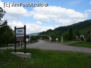 [P01] Intrare &icirc;n satul Fundu Moldovei. » foto by tata123 🔱
 - 
<span class="allrVoted glyphicon glyphicon-heart hidden" id="av1267577"></span>
<a class="m-l-10 hidden" id="sv1267577" onclick="voting_Foto_DelVot(,1267577,7399)" role="button">șterge vot <span class="glyphicon glyphicon-remove"></span></a>
<a id="v91267577" class=" c-red"  onclick="voting_Foto_SetVot(1267577)" role="button"><span class="glyphicon glyphicon-heart-empty"></span> <b>LIKE</b> = Votează poza</a> <img class="hidden"  id="f1267577W9" src="/imagini/loader.gif" border="0" /><span class="AjErrMes hidden" id="e1267577ErM"></span>