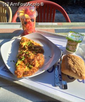 [P02] Mic dejun bogat La Foișoare, paharul cu salata de fructe îl pastram pentru mai târziu » foto by mnn
 - 
<span class="allrVoted glyphicon glyphicon-heart hidden" id="av1497417"></span>
<a class="m-l-10 hidden" id="sv1497417" onclick="voting_Foto_DelVot(,1497417,7401)" role="button">șterge vot <span class="glyphicon glyphicon-remove"></span></a>
<a id="v91497417" class=" c-red"  onclick="voting_Foto_SetVot(1497417)" role="button"><span class="glyphicon glyphicon-heart-empty"></span> <b>LIKE</b> = Votează poza</a> <img class="hidden"  id="f1497417W9" src="/imagini/loader.gif" border="0" /><span class="AjErrMes hidden" id="e1497417ErM"></span>