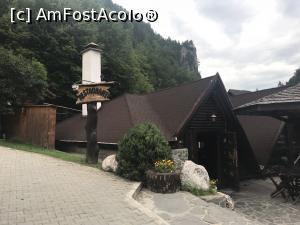 [P04] Restaurantul Cheile Grădiştei - rustic » foto by nicole33
 - 
<span class="allrVoted glyphicon glyphicon-heart hidden" id="av1031420"></span>
<a class="m-l-10 hidden" id="sv1031420" onclick="voting_Foto_DelVot(,1031420,7404)" role="button">șterge vot <span class="glyphicon glyphicon-remove"></span></a>
<a id="v91031420" class=" c-red"  onclick="voting_Foto_SetVot(1031420)" role="button"><span class="glyphicon glyphicon-heart-empty"></span> <b>LIKE</b> = Votează poza</a> <img class="hidden"  id="f1031420W9" src="/imagini/loader.gif" border="0" /><span class="AjErrMes hidden" id="e1031420ErM"></span>