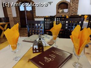 [P01] Pizzeria Ioana din Moieciu de Sus / Restaurant Orzan » foto by Dana2008
 - 
<span class="allrVoted glyphicon glyphicon-heart hidden" id="av1335529"></span>
<a class="m-l-10 hidden" id="sv1335529" onclick="voting_Foto_DelVot(,1335529,7404)" role="button">șterge vot <span class="glyphicon glyphicon-remove"></span></a>
<a id="v91335529" class=" c-red"  onclick="voting_Foto_SetVot(1335529)" role="button"><span class="glyphicon glyphicon-heart-empty"></span> <b>LIKE</b> = Votează poza</a> <img class="hidden"  id="f1335529W9" src="/imagini/loader.gif" border="0" /><span class="AjErrMes hidden" id="e1335529ErM"></span>