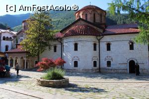 [P65] Mănăstirea Bachkovo » foto by mprofeanu
 - 
<span class="allrVoted glyphicon glyphicon-heart hidden" id="av1239166"></span>
<a class="m-l-10 hidden" id="sv1239166" onclick="voting_Foto_DelVot(,1239166,7421)" role="button">șterge vot <span class="glyphicon glyphicon-remove"></span></a>
<a id="v91239166" class=" c-red"  onclick="voting_Foto_SetVot(1239166)" role="button"><span class="glyphicon glyphicon-heart-empty"></span> <b>LIKE</b> = Votează poza</a> <img class="hidden"  id="f1239166W9" src="/imagini/loader.gif" border="0" /><span class="AjErrMes hidden" id="e1239166ErM"></span>