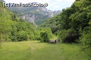 [P68] Prin Rezervația "Zidul Roșu" spre Bisericuța din St&acirc;ncă Kluviata » foto by mprofeanu
 - 
<span class="allrVoted glyphicon glyphicon-heart hidden" id="av1239169"></span>
<a class="m-l-10 hidden" id="sv1239169" onclick="voting_Foto_DelVot(,1239169,7421)" role="button">șterge vot <span class="glyphicon glyphicon-remove"></span></a>
<a id="v91239169" class=" c-red"  onclick="voting_Foto_SetVot(1239169)" role="button"><span class="glyphicon glyphicon-heart-empty"></span> <b>LIKE</b> = Votează poza</a> <img class="hidden"  id="f1239169W9" src="/imagini/loader.gif" border="0" /><span class="AjErrMes hidden" id="e1239169ErM"></span>