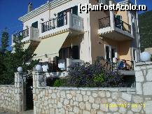 [P13] vila santa emelia,vedere din fata ,in dreapta am locuit noi » foto by raduu1972
 - 
<span class="allrVoted glyphicon glyphicon-heart hidden" id="av136743"></span>
<a class="m-l-10 hidden" id="sv136743" onclick="voting_Foto_DelVot(,136743,7461)" role="button">șterge vot <span class="glyphicon glyphicon-remove"></span></a>
<a id="v9136743" class=" c-red"  onclick="voting_Foto_SetVot(136743)" role="button"><span class="glyphicon glyphicon-heart-empty"></span> <b>LIKE</b> = Votează poza</a> <img class="hidden"  id="f136743W9" src="/imagini/loader.gif" border="0" /><span class="AjErrMes hidden" id="e136743ErM"></span>