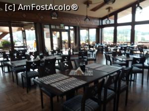 [P15] Restaurant Mestecănis -salon restaurant » foto by ile57b
 - 
<span class="allrVoted glyphicon glyphicon-heart hidden" id="av1296328"></span>
<a class="m-l-10 hidden" id="sv1296328" onclick="voting_Foto_DelVot(,1296328,7474)" role="button">șterge vot <span class="glyphicon glyphicon-remove"></span></a>
<a id="v91296328" class=" c-red"  onclick="voting_Foto_SetVot(1296328)" role="button"><span class="glyphicon glyphicon-heart-empty"></span> <b>LIKE</b> = Votează poza</a> <img class="hidden"  id="f1296328W9" src="/imagini/loader.gif" border="0" /><span class="AjErrMes hidden" id="e1296328ErM"></span>