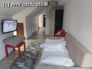[P03] Apartament » foto by roxi-nico
 - 
<span class="allrVoted glyphicon glyphicon-heart hidden" id="av1322408"></span>
<a class="m-l-10 hidden" id="sv1322408" onclick="voting_Foto_DelVot(,1322408,7508)" role="button">șterge vot <span class="glyphicon glyphicon-remove"></span></a>
<a id="v91322408" class=" c-red"  onclick="voting_Foto_SetVot(1322408)" role="button"><span class="glyphicon glyphicon-heart-empty"></span> <b>LIKE</b> = Votează poza</a> <img class="hidden"  id="f1322408W9" src="/imagini/loader.gif" border="0" /><span class="AjErrMes hidden" id="e1322408ErM"></span>