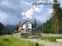 [P01] Hotel Piscul Negru - pe partea dreapta a DN7C, cum vii dinspre Barajul Vidraru » foto by ascent
 - 
<span class="allrVoted glyphicon glyphicon-heart hidden" id="av154833"></span>
<a class="m-l-10 hidden" id="sv154833" onclick="voting_Foto_DelVot(,154833,7508)" role="button">șterge vot <span class="glyphicon glyphicon-remove"></span></a>
<a id="v9154833" class=" c-red"  onclick="voting_Foto_SetVot(154833)" role="button"><span class="glyphicon glyphicon-heart-empty"></span> <b>LIKE</b> = Votează poza</a> <img class="hidden"  id="f154833W9" src="/imagini/loader.gif" border="0" /><span class="AjErrMes hidden" id="e154833ErM"></span>