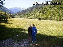 [P07] Am descoperit Valea Brezei, in spate muntii Fagaras. Drumul circulabil se cam termina aici. » foto by anadragusin
 - 
<span class="allrVoted glyphicon glyphicon-heart hidden" id="av138669"></span>
<a class="m-l-10 hidden" id="sv138669" onclick="voting_Foto_DelVot(,138669,7519)" role="button">șterge vot <span class="glyphicon glyphicon-remove"></span></a>
<a id="v9138669" class=" c-red"  onclick="voting_Foto_SetVot(138669)" role="button"><span class="glyphicon glyphicon-heart-empty"></span> <b>LIKE</b> = Votează poza</a> <img class="hidden"  id="f138669W9" src="/imagini/loader.gif" border="0" /><span class="AjErrMes hidden" id="e138669ErM"></span>