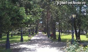 [P03] Alee în parc din centrul comunei Cornu, jud. Prahova.  » foto by traian.leuca †
 - 
<span class="allrVoted glyphicon glyphicon-heart hidden" id="av513102"></span>
<a class="m-l-10 hidden" id="sv513102" onclick="voting_Foto_DelVot(,513102,7539)" role="button">șterge vot <span class="glyphicon glyphicon-remove"></span></a>
<a id="v9513102" class=" c-red"  onclick="voting_Foto_SetVot(513102)" role="button"><span class="glyphicon glyphicon-heart-empty"></span> <b>LIKE</b> = Votează poza</a> <img class="hidden"  id="f513102W9" src="/imagini/loader.gif" border="0" /><span class="AjErrMes hidden" id="e513102ErM"></span>