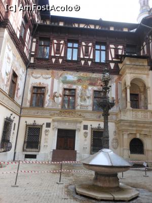 [P06] Sinaia - Castelul Peles, curtea interioara. » foto by iulianic
 - 
<span class="allrVoted glyphicon glyphicon-heart hidden" id="av1288740"></span>
<a class="m-l-10 hidden" id="sv1288740" onclick="voting_Foto_DelVot(,1288740,7548)" role="button">șterge vot <span class="glyphicon glyphicon-remove"></span></a>
<a id="v91288740" class=" c-red"  onclick="voting_Foto_SetVot(1288740)" role="button"><span class="glyphicon glyphicon-heart-empty"></span> <b>LIKE</b> = Votează poza</a> <img class="hidden"  id="f1288740W9" src="/imagini/loader.gif" border="0" /><span class="AjErrMes hidden" id="e1288740ErM"></span>