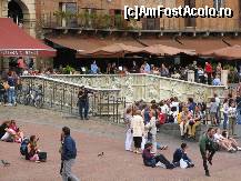 [P09] Fonte Gaia (Fântâna Bucuriei) din Piazza del Campo. Astăzi este doar o reproducere a celei originale.  » foto by gettutza
 - 
<span class="allrVoted glyphicon glyphicon-heart hidden" id="av391611"></span>
<a class="m-l-10 hidden" id="sv391611" onclick="voting_Foto_DelVot(,391611,7576)" role="button">șterge vot <span class="glyphicon glyphicon-remove"></span></a>
<a id="v9391611" class=" c-red"  onclick="voting_Foto_SetVot(391611)" role="button"><span class="glyphicon glyphicon-heart-empty"></span> <b>LIKE</b> = Votează poza</a> <img class="hidden"  id="f391611W9" src="/imagini/loader.gif" border="0" /><span class="AjErrMes hidden" id="e391611ErM"></span>