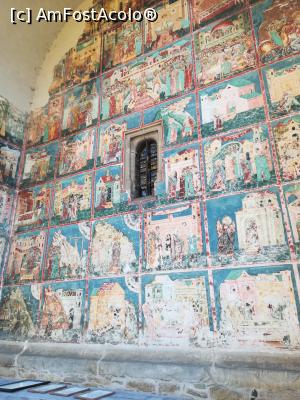 [P02] Biserica Arbore - spațiu semideschis pe fațada de vest » foto by Daisy Petal
 - 
<span class="allrVoted glyphicon glyphicon-heart hidden" id="av1162880"></span>
<a class="m-l-10 hidden" id="sv1162880" onclick="voting_Foto_DelVot(,1162880,7580)" role="button">șterge vot <span class="glyphicon glyphicon-remove"></span></a>
<a id="v91162880" class=" c-red"  onclick="voting_Foto_SetVot(1162880)" role="button"><span class="glyphicon glyphicon-heart-empty"></span> <b>LIKE</b> = Votează poza</a> <img class="hidden"  id="f1162880W9" src="/imagini/loader.gif" border="0" /><span class="AjErrMes hidden" id="e1162880ErM"></span>