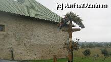 [P26] in partea stanga , inaintea intrarii in curtea manastirii » foto by cristi82d
 - 
<span class="allrVoted glyphicon glyphicon-heart hidden" id="av141814"></span>
<a class="m-l-10 hidden" id="sv141814" onclick="voting_Foto_DelVot(,141814,7583)" role="button">șterge vot <span class="glyphicon glyphicon-remove"></span></a>
<a id="v9141814" class=" c-red"  onclick="voting_Foto_SetVot(141814)" role="button"><span class="glyphicon glyphicon-heart-empty"></span> <b>LIKE</b> = Votează poza</a> <img class="hidden"  id="f141814W9" src="/imagini/loader.gif" border="0" /><span class="AjErrMes hidden" id="e141814ErM"></span>