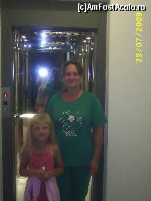 [P13] liftul hotelului andromache » foto by szik173
 - 
<span class="allrVoted glyphicon glyphicon-heart hidden" id="av154858"></span>
<a class="m-l-10 hidden" id="sv154858" onclick="voting_Foto_DelVot(,154858,7618)" role="button">șterge vot <span class="glyphicon glyphicon-remove"></span></a>
<a id="v9154858" class=" c-red"  onclick="voting_Foto_SetVot(154858)" role="button"><span class="glyphicon glyphicon-heart-empty"></span> <b>LIKE</b> = Votează poza</a> <img class="hidden"  id="f154858W9" src="/imagini/loader.gif" border="0" /><span class="AjErrMes hidden" id="e154858ErM"></span>