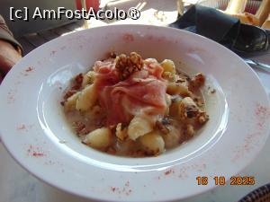 [P30] gnocchi cu gorgonzola » foto by Yolanda
 - 
<span class="allrVoted glyphicon glyphicon-heart hidden" id="av1514096"></span>
<a class="m-l-10 hidden" id="sv1514096" onclick="voting_Foto_DelVot(,1514096,7772)" role="button">șterge vot <span class="glyphicon glyphicon-remove"></span></a>
<a id="v91514096" class=" c-red"  onclick="voting_Foto_SetVot(1514096)" role="button"><span class="glyphicon glyphicon-heart-empty"></span> <b>LIKE</b> = Votează poza</a> <img class="hidden"  id="f1514096W9" src="/imagini/loader.gif" border="0" /><span class="AjErrMes hidden" id="e1514096ErM"></span>