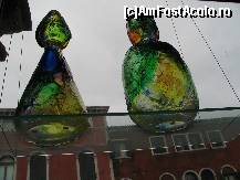 [P17] Obiecte decorative din sticla de Murano in magazin de suveniruri » foto by luciaoradea
 - 
<span class="allrVoted glyphicon glyphicon-heart hidden" id="av170584"></span>
<a class="m-l-10 hidden" id="sv170584" onclick="voting_Foto_DelVot(,170584,7782)" role="button">șterge vot <span class="glyphicon glyphicon-remove"></span></a>
<a id="v9170584" class=" c-red"  onclick="voting_Foto_SetVot(170584)" role="button"><span class="glyphicon glyphicon-heart-empty"></span> <b>LIKE</b> = Votează poza</a> <img class="hidden"  id="f170584W9" src="/imagini/loader.gif" border="0" /><span class="AjErrMes hidden" id="e170584ErM"></span>