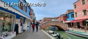 [P54] Podeț de piatră din Burano » foto by irinad
 - 
<span class="allrVoted glyphicon glyphicon-heart hidden" id="av1478199"></span>
<a class="m-l-10 hidden" id="sv1478199" onclick="voting_Foto_DelVot(,1478199,7782)" role="button">șterge vot <span class="glyphicon glyphicon-remove"></span></a>
<a id="v91478199" class=" c-red"  onclick="voting_Foto_SetVot(1478199)" role="button"><span class="glyphicon glyphicon-heart-empty"></span> <b>LIKE</b> = Votează poza</a> <img class="hidden"  id="f1478199W9" src="/imagini/loader.gif" border="0" /><span class="AjErrMes hidden" id="e1478199ErM"></span>