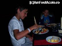 [P33] cina la restaurantul A La Carte chinezesc - o exerienta interesanta » foto by oli
 - 
<span class="allrVoted glyphicon glyphicon-heart hidden" id="av232138"></span>
<a class="m-l-10 hidden" id="sv232138" onclick="voting_Foto_DelVot(,232138,7822)" role="button">șterge vot <span class="glyphicon glyphicon-remove"></span></a>
<a id="v9232138" class=" c-red"  onclick="voting_Foto_SetVot(232138)" role="button"><span class="glyphicon glyphicon-heart-empty"></span> <b>LIKE</b> = Votează poza</a> <img class="hidden"  id="f232138W9" src="/imagini/loader.gif" border="0" /><span class="AjErrMes hidden" id="e232138ErM"></span>