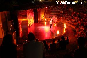 [P09] Intr-o seara a fost un spectacol 'incendiar' - A modern fakir show prezentat de echipa de animatori » foto by diany
 - 
<span class="allrVoted glyphicon glyphicon-heart hidden" id="av371712"></span>
<a class="m-l-10 hidden" id="sv371712" onclick="voting_Foto_DelVot(,371712,7822)" role="button">șterge vot <span class="glyphicon glyphicon-remove"></span></a>
<a id="v9371712" class=" c-red"  onclick="voting_Foto_SetVot(371712)" role="button"><span class="glyphicon glyphicon-heart-empty"></span> <b>LIKE</b> = Votează poza</a> <img class="hidden"  id="f371712W9" src="/imagini/loader.gif" border="0" /><span class="AjErrMes hidden" id="e371712ErM"></span>