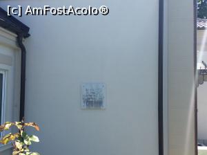 [P01] Aceasta placa de marmura arata ca aici a functionat in 1858 Tipografia Comisiei Centrale de unificare a Tarilor Romane (gresit dupa cum v-am spus in text)  » foto by mishu
 - 
<span class="allrVoted glyphicon glyphicon-heart hidden" id="av762181"></span>
<a class="m-l-10 hidden" id="sv762181" onclick="voting_Foto_DelVot(,762181,7833)" role="button">șterge vot <span class="glyphicon glyphicon-remove"></span></a>
<a id="v9762181" class=" c-red"  onclick="voting_Foto_SetVot(762181)" role="button"><span class="glyphicon glyphicon-heart-empty"></span> <b>LIKE</b> = Votează poza</a> <img class="hidden"  id="f762181W9" src="/imagini/loader.gif" border="0" /><span class="AjErrMes hidden" id="e762181ErM"></span>