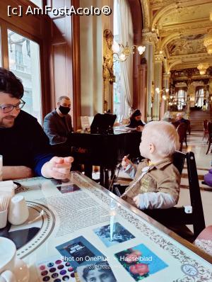 [P18] La New York Cafe, ne-ar fi cântat pianistul ceva special...da noi nu şi nu... » foto by creivean
 - 
<span class="allrVoted glyphicon glyphicon-heart hidden" id="av1303451"></span>
<a class="m-l-10 hidden" id="sv1303451" onclick="voting_Foto_DelVot(,1303451,7866)" role="button">șterge vot <span class="glyphicon glyphicon-remove"></span></a>
<a id="v91303451" class=" c-red"  onclick="voting_Foto_SetVot(1303451)" role="button"><span class="glyphicon glyphicon-heart-empty"></span> <b>LIKE</b> = Votează poza</a> <img class="hidden"  id="f1303451W9" src="/imagini/loader.gif" border="0" /><span class="AjErrMes hidden" id="e1303451ErM"></span>