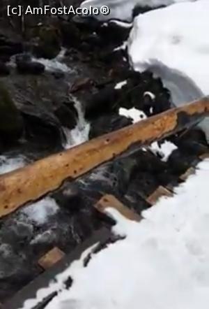 [P06] Valea S&acirc;mbetei, podul și apa » foto by Mioritik
 - 
<span class="allrVoted glyphicon glyphicon-heart hidden" id="av1264302"></span>
<a class="m-l-10 hidden" id="sv1264302" onclick="voting_Foto_DelVot(,1264302,7879)" role="button">șterge vot <span class="glyphicon glyphicon-remove"></span></a>
<a id="v91264302" class=" c-red"  onclick="voting_Foto_SetVot(1264302)" role="button"><span class="glyphicon glyphicon-heart-empty"></span> <b>LIKE</b> = Votează poza</a> <img class="hidden"  id="f1264302W9" src="/imagini/loader.gif" border="0" /><span class="AjErrMes hidden" id="e1264302ErM"></span>