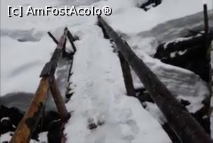 [P07] Valea S&acirc;mbetei, podul și apa » foto by Mioritik
 - 
<span class="allrVoted glyphicon glyphicon-heart hidden" id="av1264303"></span>
<a class="m-l-10 hidden" id="sv1264303" onclick="voting_Foto_DelVot(,1264303,7879)" role="button">șterge vot <span class="glyphicon glyphicon-remove"></span></a>
<a id="v91264303" class=" c-red"  onclick="voting_Foto_SetVot(1264303)" role="button"><span class="glyphicon glyphicon-heart-empty"></span> <b>LIKE</b> = Votează poza</a> <img class="hidden"  id="f1264303W9" src="/imagini/loader.gif" border="0" /><span class="AjErrMes hidden" id="e1264303ErM"></span>