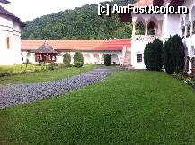 [P40] Manastirea Brancoveanu - peisaj de vis » foto by guesswhoo*
 - 
<span class="allrVoted glyphicon glyphicon-heart hidden" id="av240108"></span>
<a class="m-l-10 hidden" id="sv240108" onclick="voting_Foto_DelVot(,240108,7879)" role="button">șterge vot <span class="glyphicon glyphicon-remove"></span></a>
<a id="v9240108" class=" c-red"  onclick="voting_Foto_SetVot(240108)" role="button"><span class="glyphicon glyphicon-heart-empty"></span> <b>LIKE</b> = Votează poza</a> <img class="hidden"  id="f240108W9" src="/imagini/loader.gif" border="0" /><span class="AjErrMes hidden" id="e240108ErM"></span>