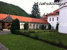 [P44] curtea Manastirii Brancoveanu » foto by guesswhoo*
 - 
<span class="allrVoted glyphicon glyphicon-heart hidden" id="av240113"></span>
<a class="m-l-10 hidden" id="sv240113" onclick="voting_Foto_DelVot(,240113,7879)" role="button">șterge vot <span class="glyphicon glyphicon-remove"></span></a>
<a id="v9240113" class=" c-red"  onclick="voting_Foto_SetVot(240113)" role="button"><span class="glyphicon glyphicon-heart-empty"></span> <b>LIKE</b> = Votează poza</a> <img class="hidden"  id="f240113W9" src="/imagini/loader.gif" border="0" /><span class="AjErrMes hidden" id="e240113ErM"></span>