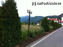 [P52] spre poarta principala » foto by guesswhoo*
 - 
<span class="allrVoted glyphicon glyphicon-heart hidden" id="av240122"></span>
<a class="m-l-10 hidden" id="sv240122" onclick="voting_Foto_DelVot(,240122,7879)" role="button">șterge vot <span class="glyphicon glyphicon-remove"></span></a>
<a id="v9240122" class=" c-red"  onclick="voting_Foto_SetVot(240122)" role="button"><span class="glyphicon glyphicon-heart-empty"></span> <b>LIKE</b> = Votează poza</a> <img class="hidden"  id="f240122W9" src="/imagini/loader.gif" border="0" /><span class="AjErrMes hidden" id="e240122ErM"></span>